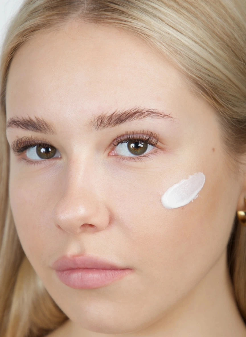 Izgaismojošs sejas krēms